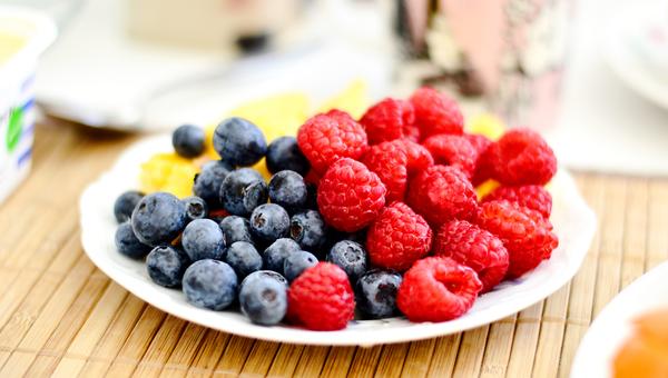 Myrtilles et framboises