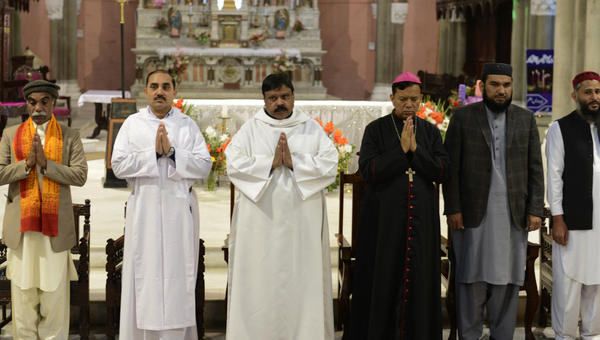 PAKISTAN MASS