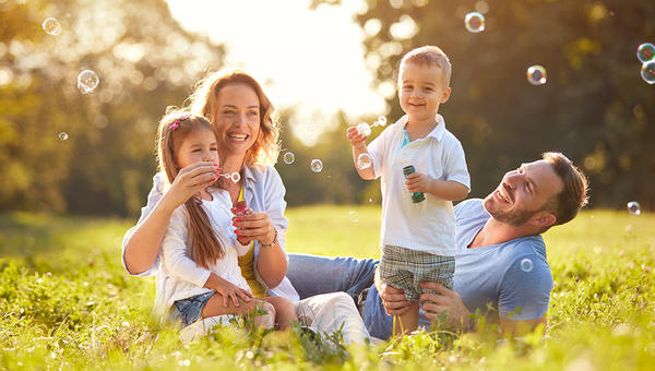HAPPY FAMILY