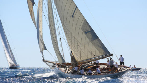 SAILBOAT,SEA