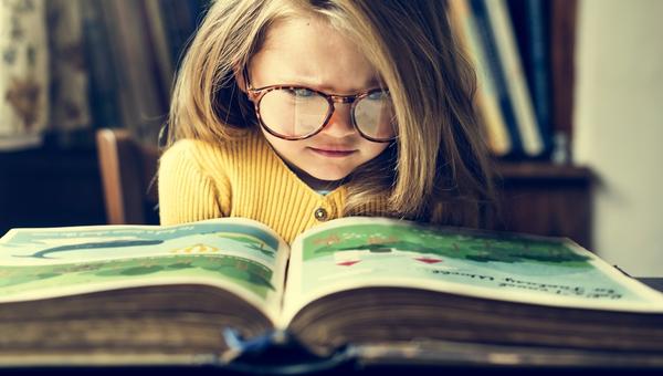 BBAMBINA, OCCHIALI, LIBRO