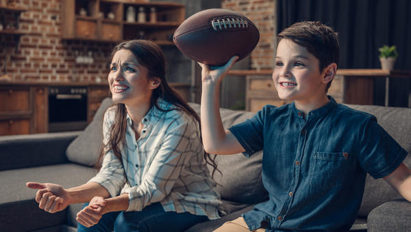MOM,SON,FOOTBALL