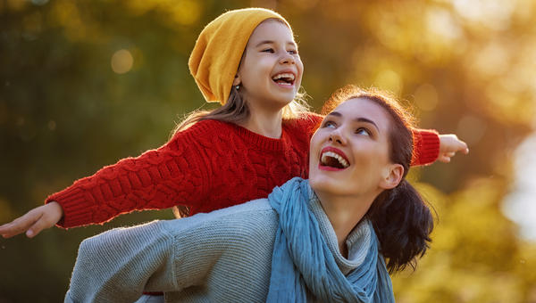 MOM,DAUGHTER,FUN