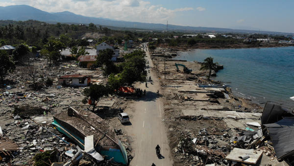 INDONESIA TSUNAMI