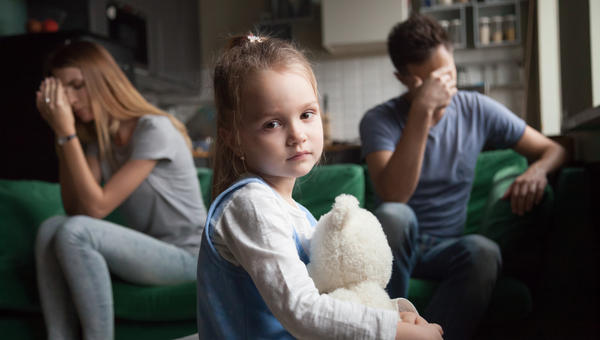 BAMBINA, GENITORI, SEPARATI