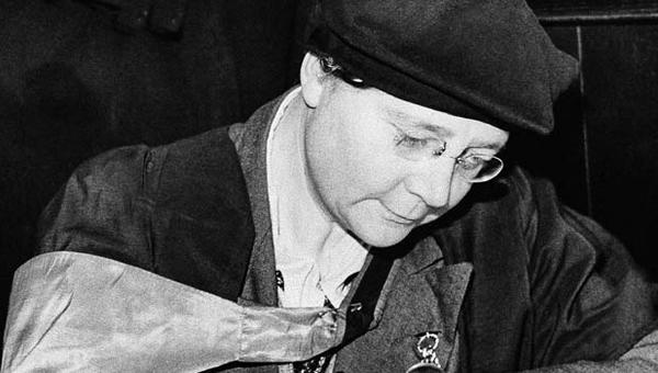 DOROTHY SAYERS