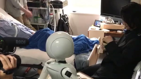 NIEPEŁNOSPRAWNI KIERUJĄ ROBOTAMI