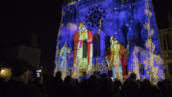 CHARTRES LIGHTS