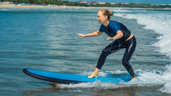 RAGAZZA, SURF, ONDE