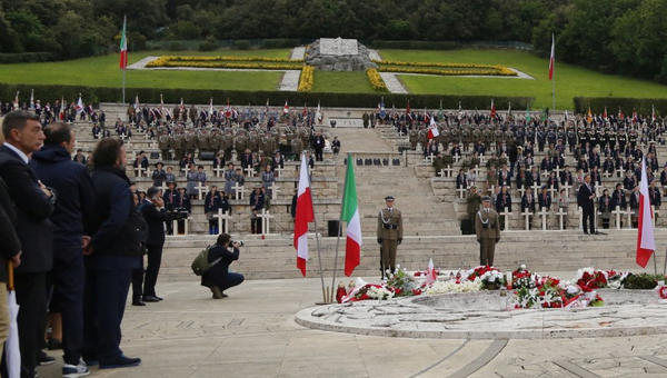 OBCHODY ZDOBYCIA MONTE CASSINO