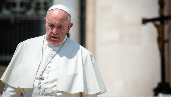 POPE AUDIENCE JUNE 05