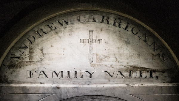 CATACOMB,NEW YORK,ST PATRICK'S