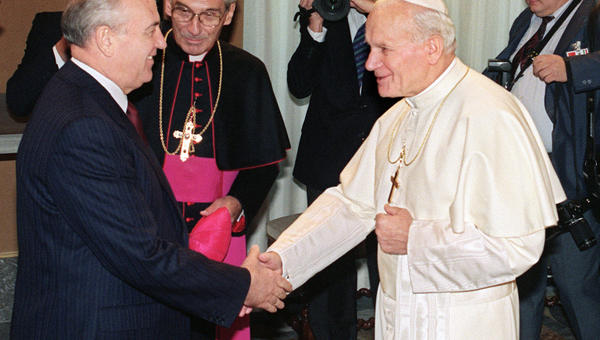JOHN PAUL II MEET GORBATCHEV