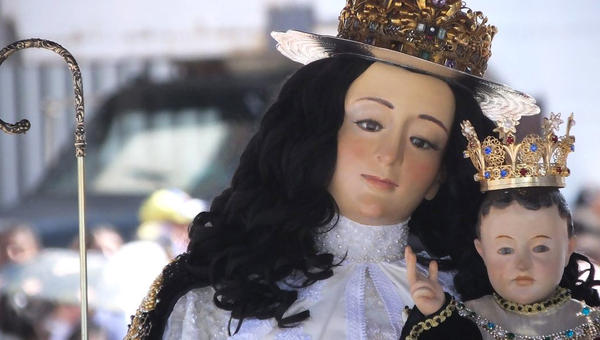 DIVINA PASTORA