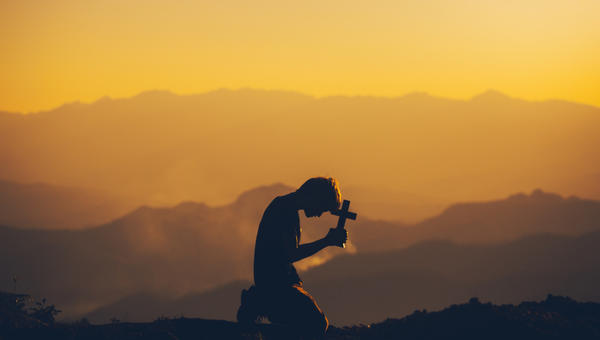 KNEELING