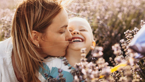 YOUNG MOTHER, LITTLE KID,