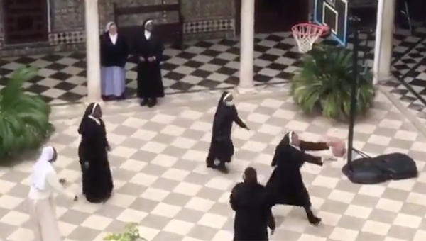 BASKETBALL NUNS