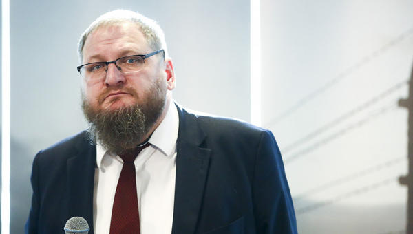 PIOTR CYWIŃSKI