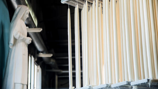 WEB2-FABRICATION DES CIERGES-LOURDES-CIERGERIE DE LOURDES
