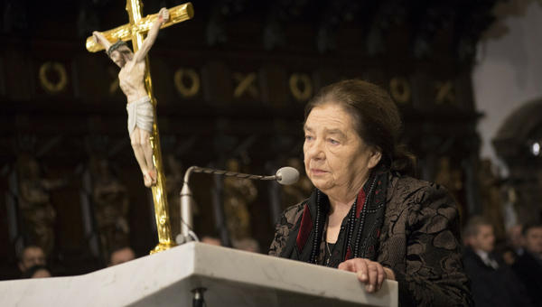 KATARZYNA ŁANIEWSKA