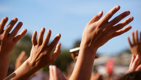 HANDS UP