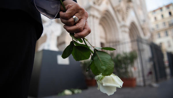 HOMMAGE NICE