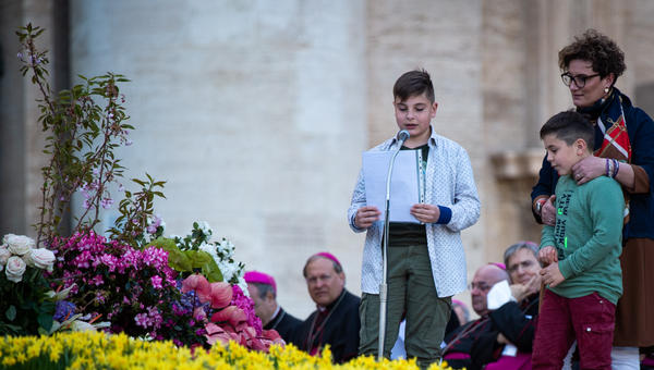 VATICAN-POPE-MATTEO-TEEAGERS