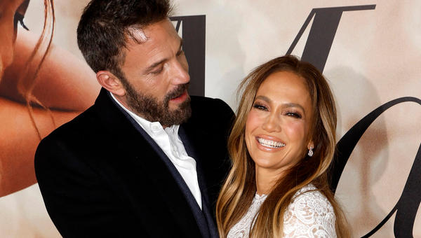 JENNIFER LOPEZ