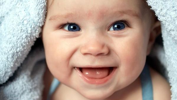 OCCHI, BAMBINO,