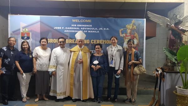 Centro de exorcismo em Manila