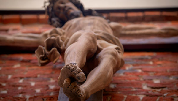 CRISTO CROCIFISSO PER AMORE