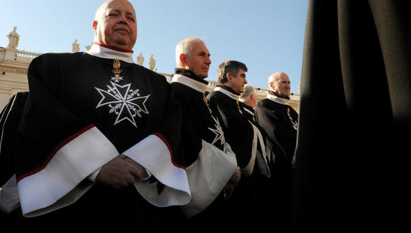 Rycerze zakonu maltańskiego w Watykanie