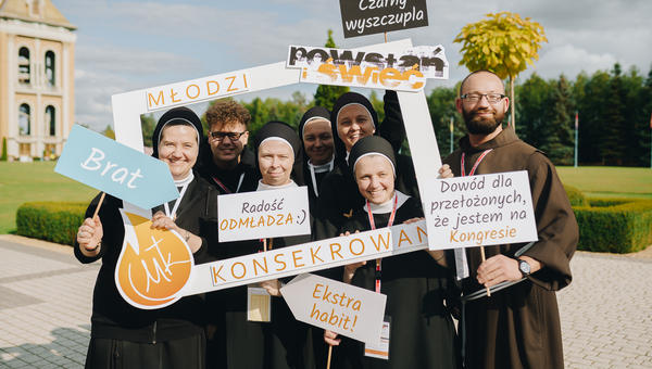 Kongres Młodych Osób Konsekrowanych