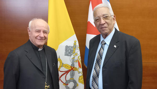 Bishop-Vincenzo-Paglia-and-Professor-Eduardo-Torres-Cuevas