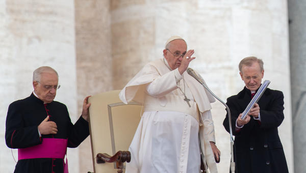 Pope Blesses at the end of his weekly general audience November 09 2022