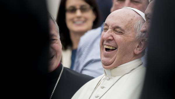 PAPA FRANCESCO CHE RIDE