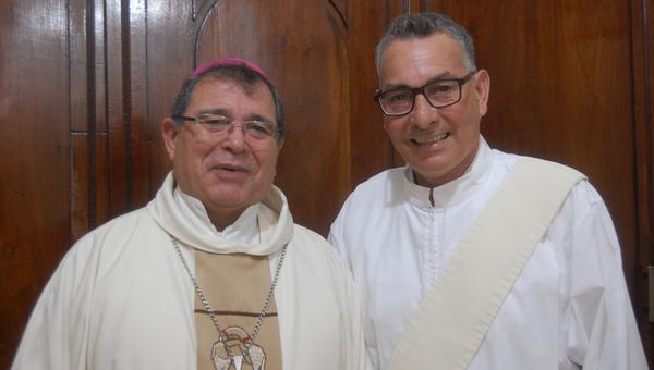 Święcenia kapłańskie 66-letniego Roberto Wrighta z diecezji Quilmes w Argentynie