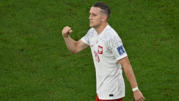 Piotr Zieliński w trakcie meczu z Arabią Saudyjską