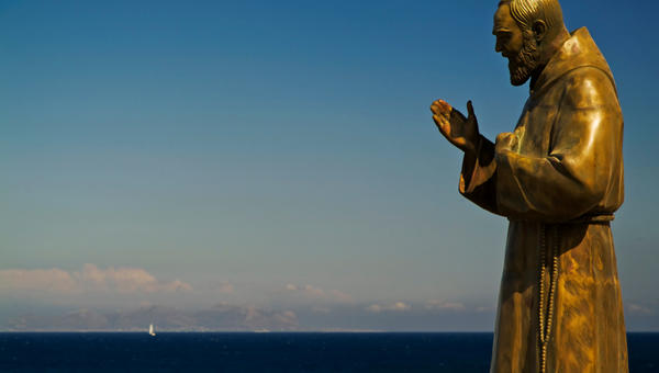 Estátua do Padre Pio