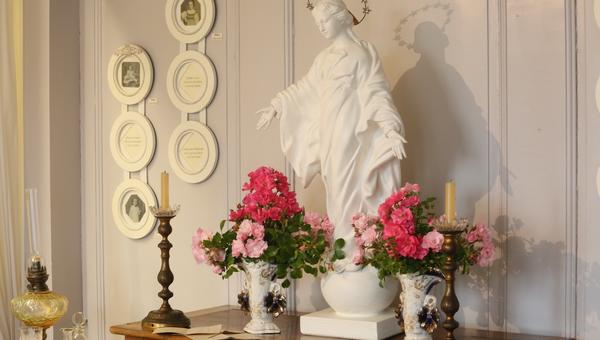 Vierge du Sourire Les Buissonnets