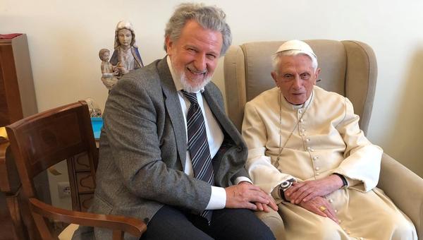 Ateista z papieżem - Piergiorgio Odifreddi i Benedykt XVI