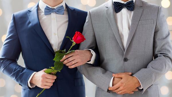 Casal homossexual
