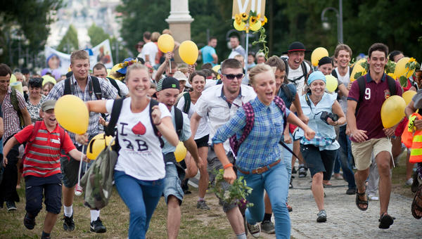 Pielgrzymi docierają na Jasną Górę