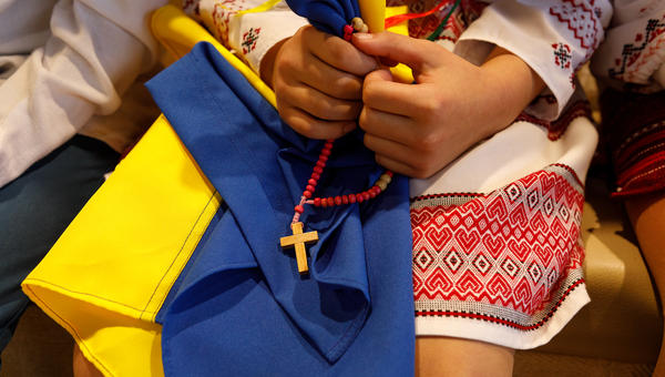 One-Million-Children-Praying-the-Rosary-Aid to the church in need