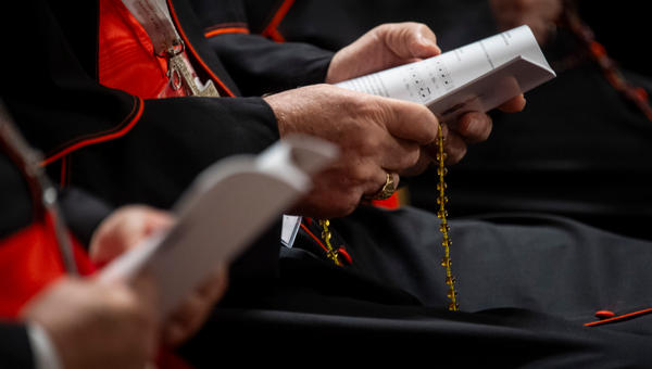 VATICAN-POPE-PRAYER-PEACE-SYNOD2023