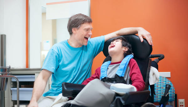 KIDS;FAMILY;FATHER;LAUGHING;SMILE;TERAPHY;