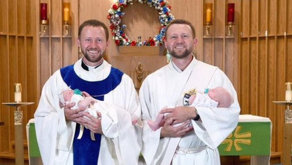 twins Renwick