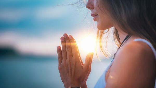 woman-praying
