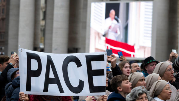 Pope Francis delivers his speech to the crowd-PACE