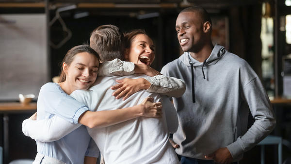 friends-hugging